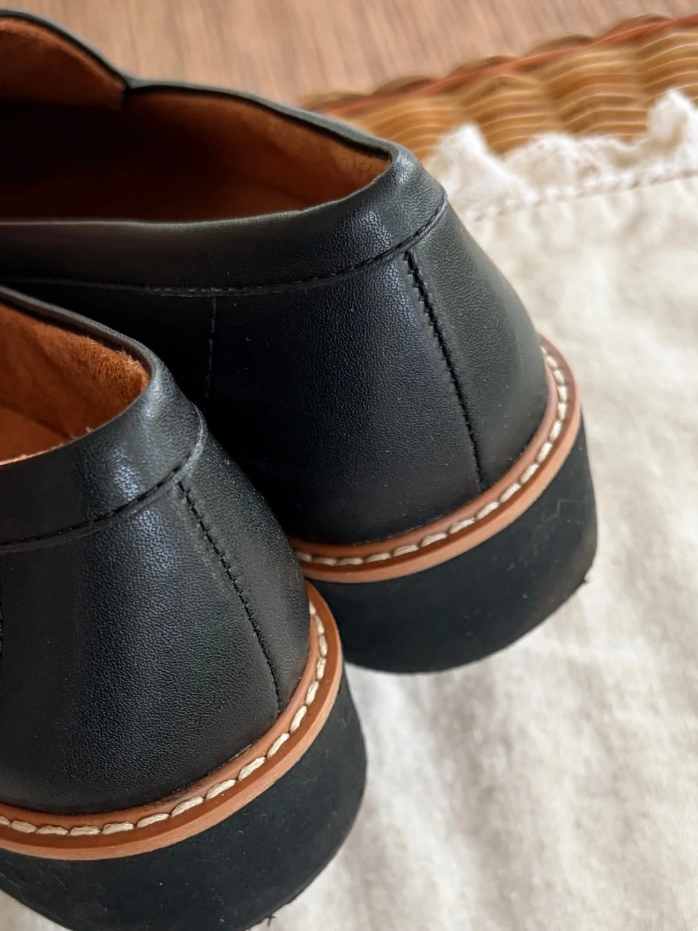 Naturalizer black leather